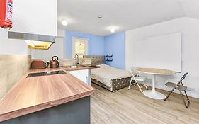 Cosy Studio Flat On A Budget