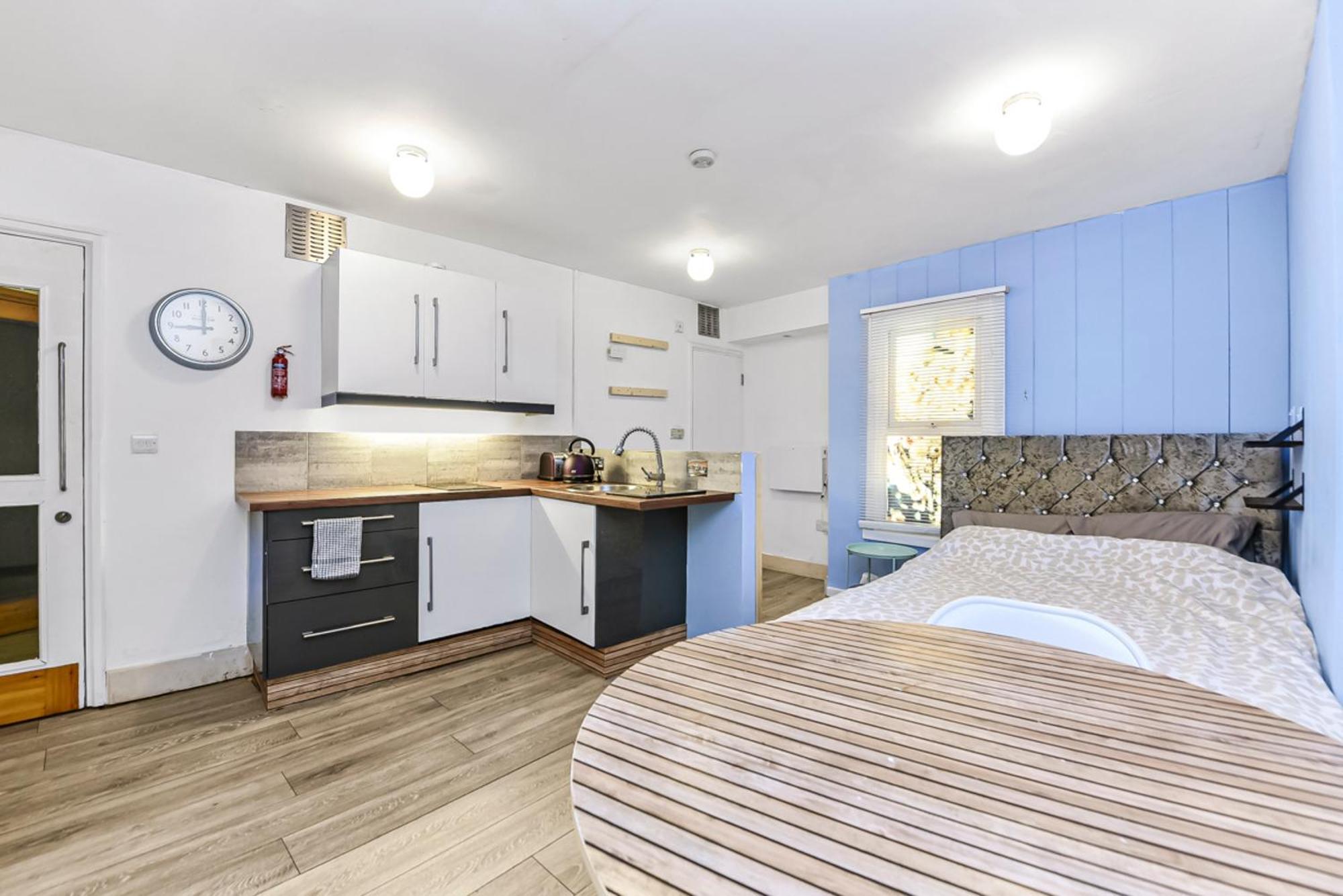 Ferienwohnung Cosy Studio Flat On A Budget London Exterior foto